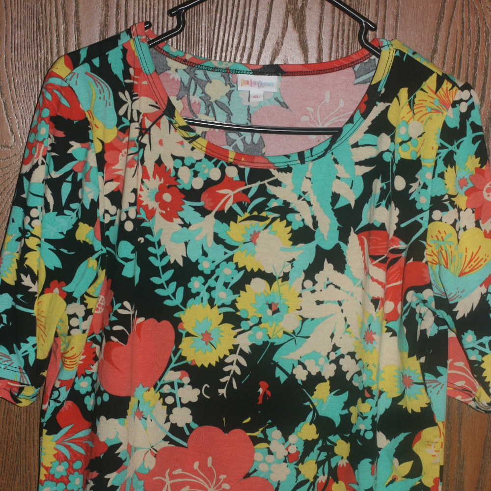 XL Lularoe Gigi